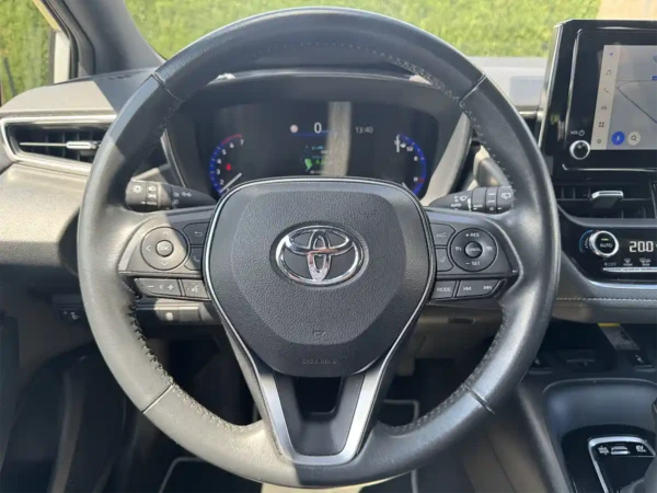Toyota Corolla – Image 6
